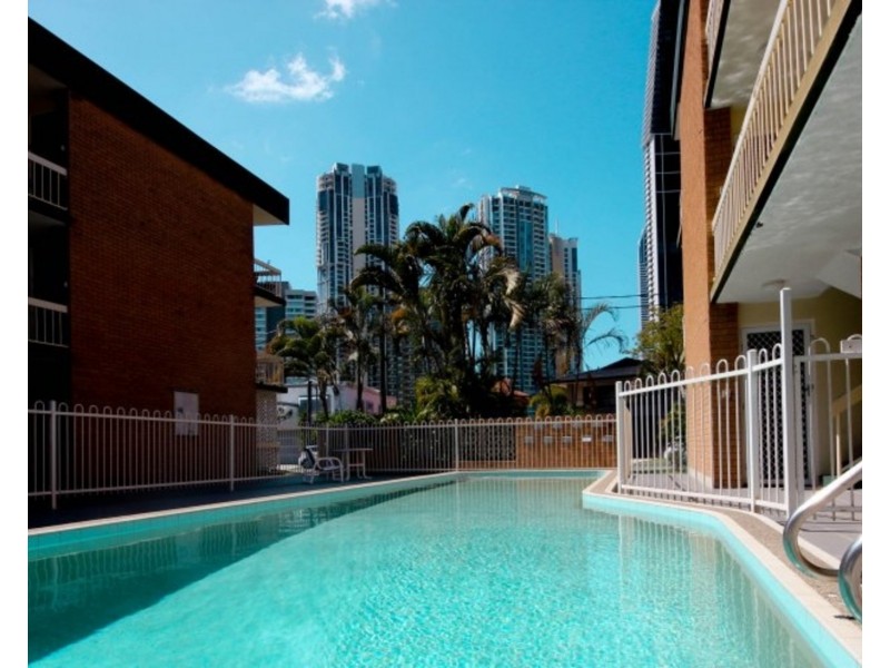 7/18 Tarcoola Crescent, Surfers Paradise QLD 4217