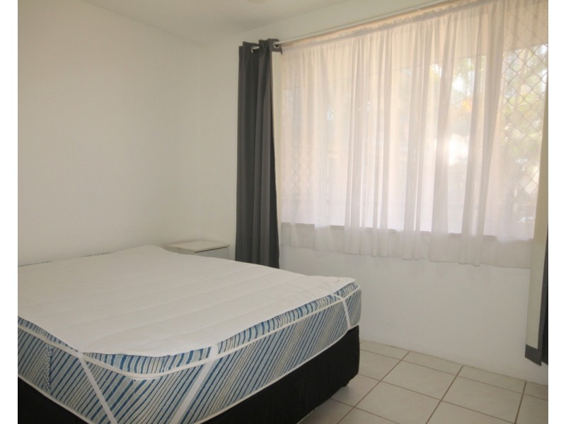 7/18 Tarcoola Crescent, Surfers Paradise QLD 4217