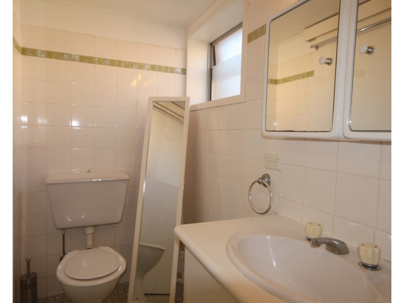 7/18 Tarcoola Crescent, Surfers Paradise QLD 4217