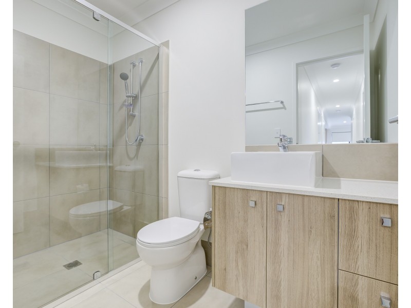 2/44 Richenda Street, Ormeau Hills QLD 4208