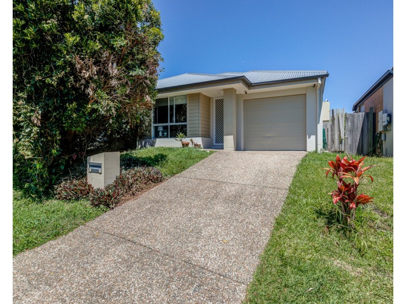 2/6 Scobie Street, Willow Vale QLD 4209