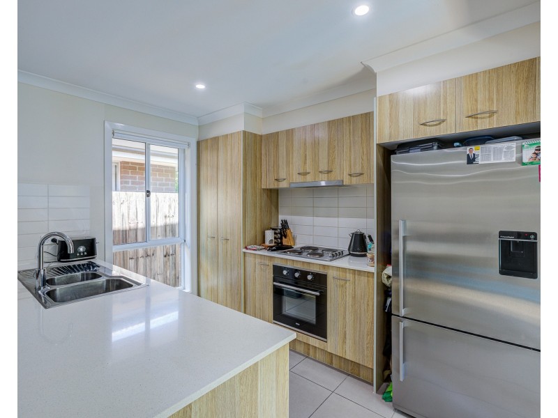 2/6 Scobie Street, Willow Vale QLD 4209
