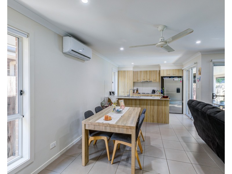 2/6 Scobie Street, Willow Vale QLD 4209