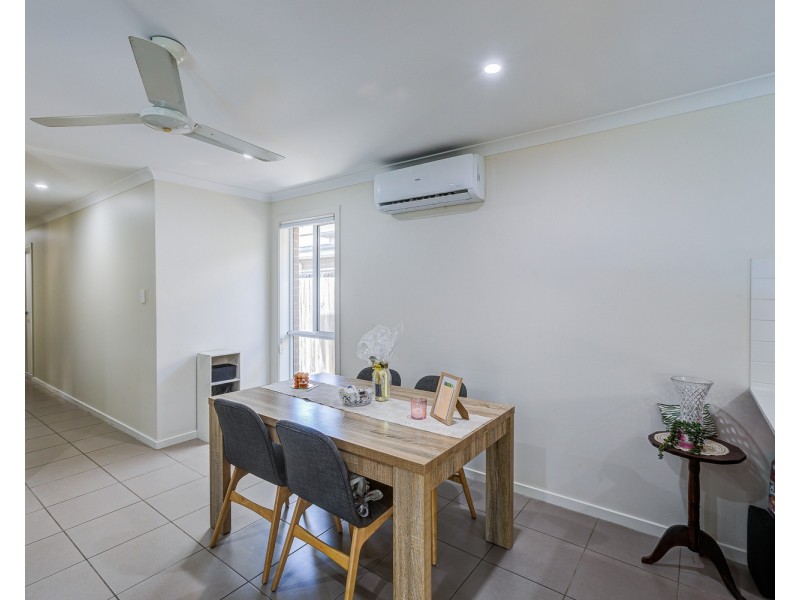 2/6 Scobie Street, Willow Vale QLD 4209