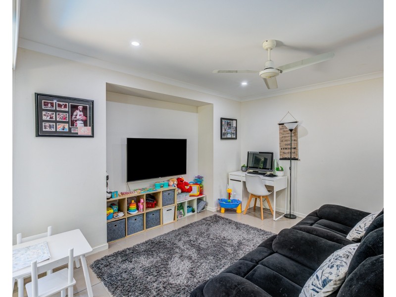 2/6 Scobie Street, Willow Vale QLD 4209