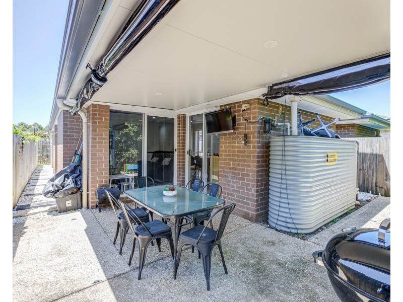 2/6 Scobie Street, Willow Vale QLD 4209
