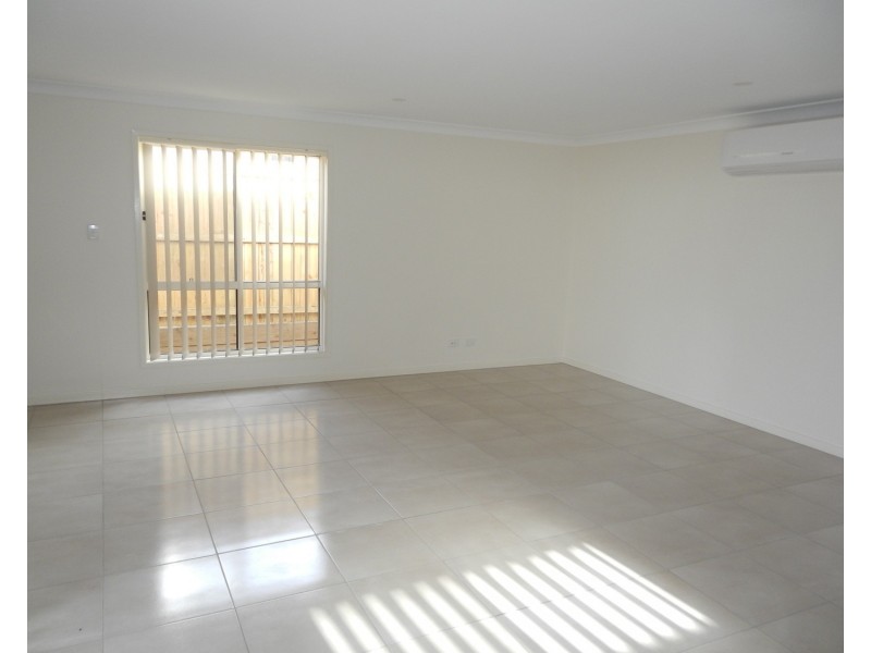 9 Cottrell Drive, Pimpama QLD 4209