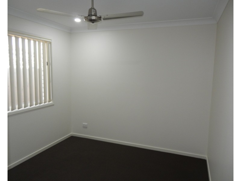 9 Cottrell Drive, Pimpama QLD 4209