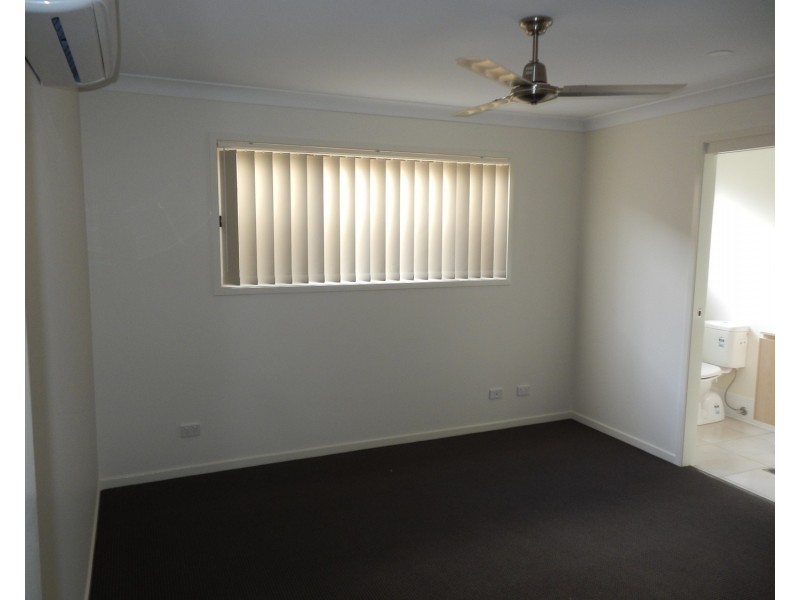 9 Cottrell Drive, Pimpama QLD 4209