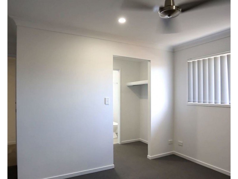 16 Zhang Street, Holmview QLD 4207
