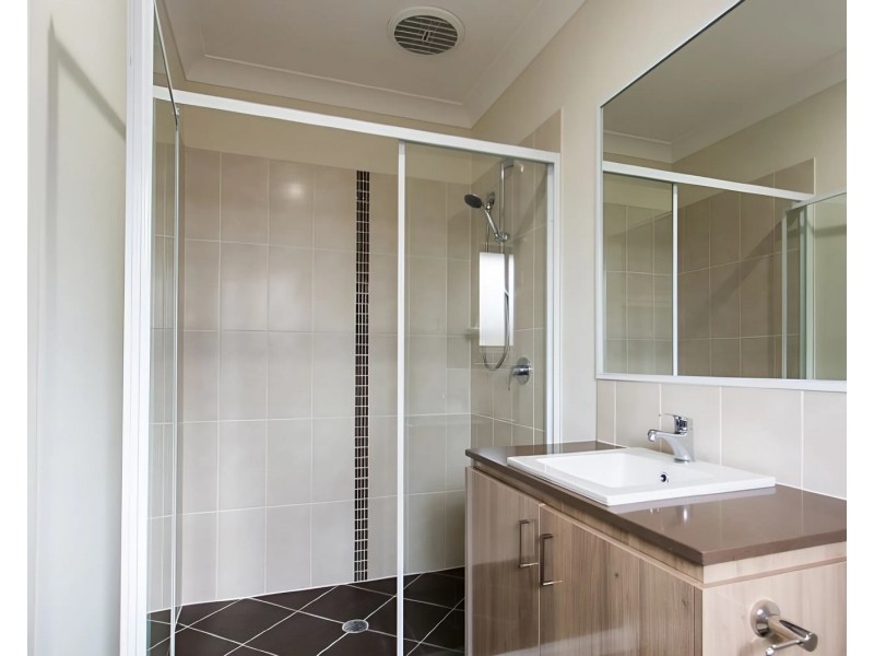 30 Woodrose Circuit, Pimpama QLD 4209