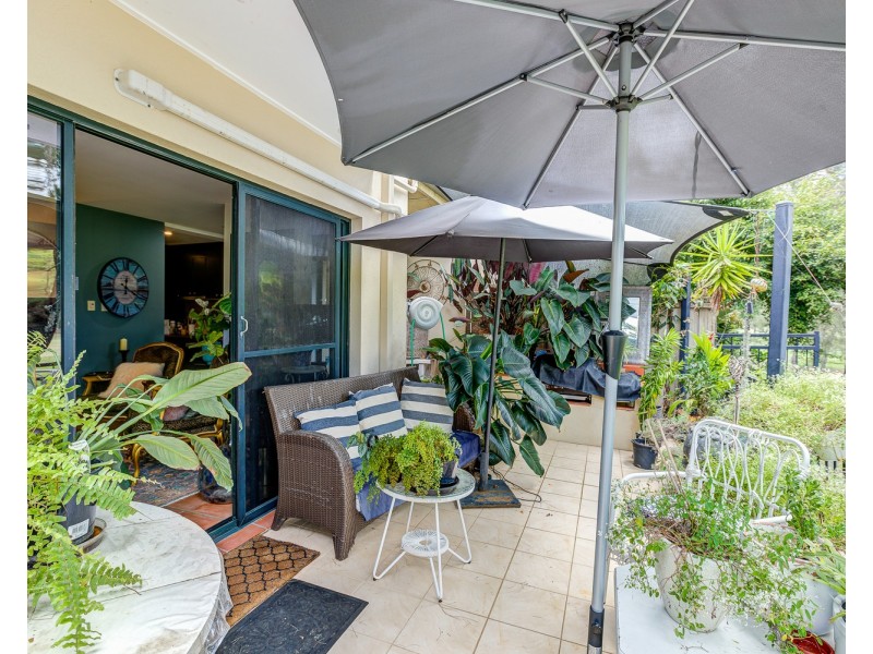 42 Shinnecock Close, Hope Island QLD 4212
