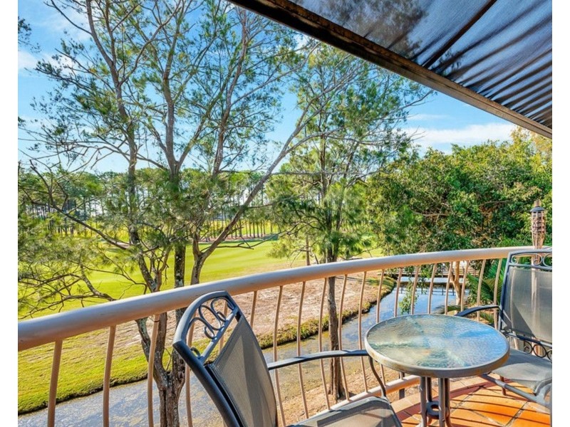 42 Shinnecock Close, Hope Island QLD 4212