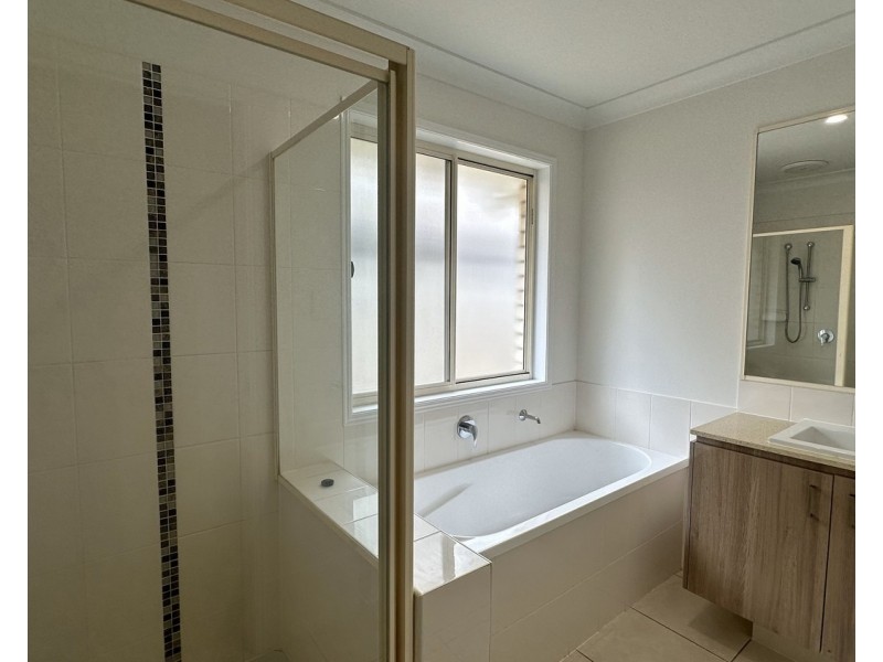 61 William Boulevard, Pimpama QLD 4209