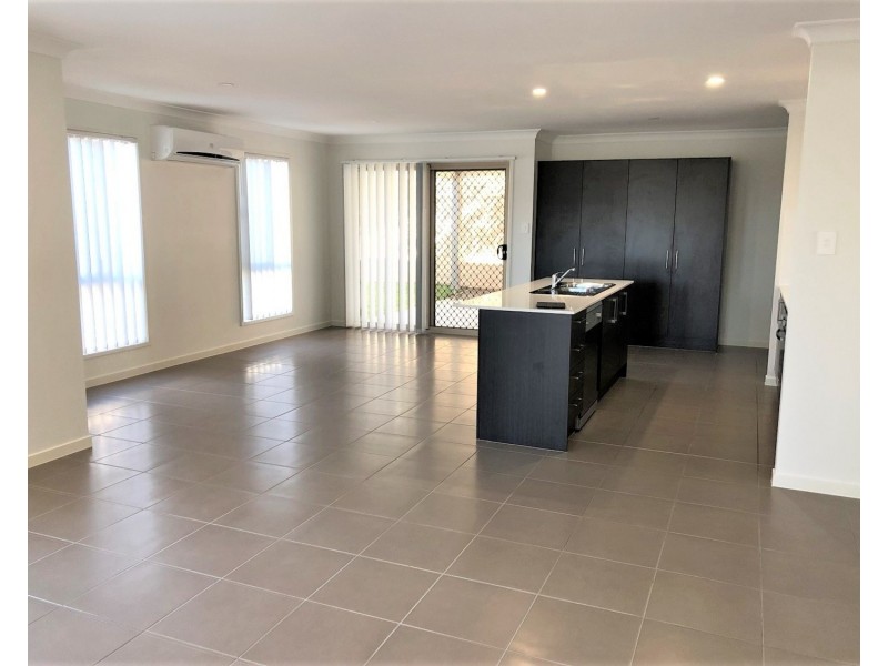 11 Graham Street, Pimpama QLD 4209