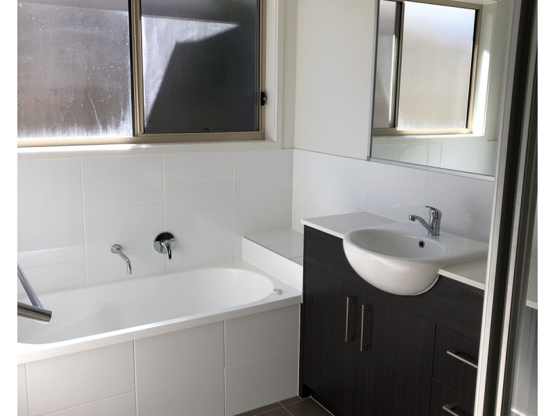 11 Graham Street, Pimpama QLD 4209