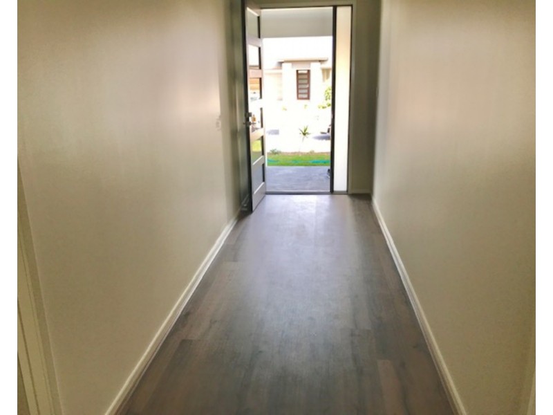 9 Kumbatine Street, Pimpama QLD 4209