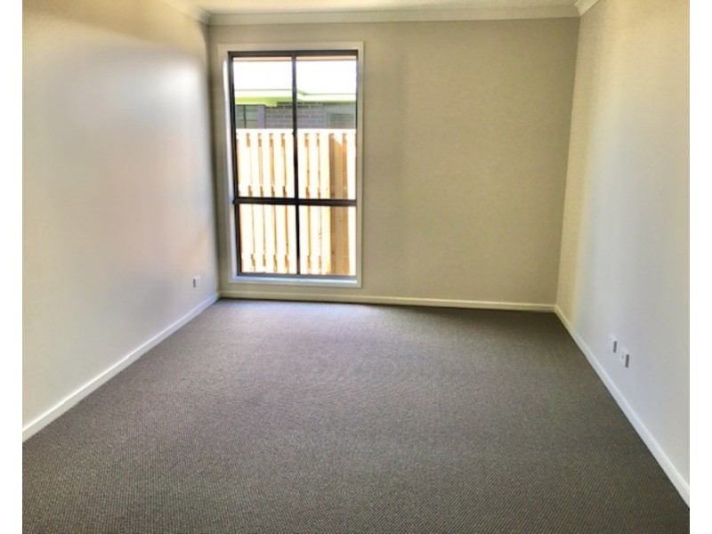 9 Kumbatine Street, Pimpama QLD 4209