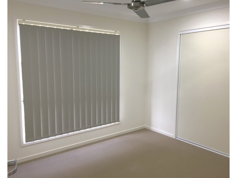 77 Woodrose Circuit, Pimpama QLD 4209