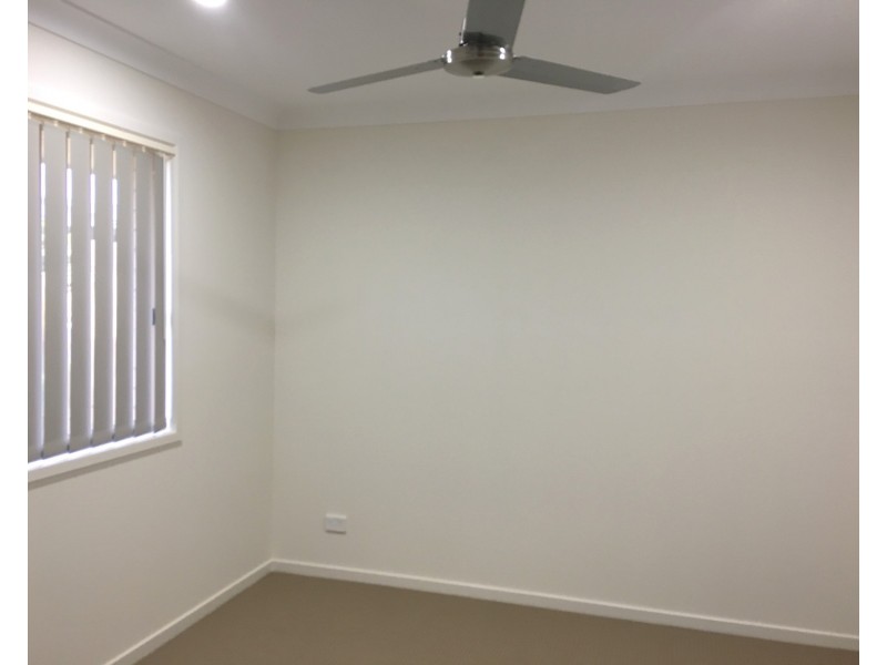 77 Woodrose Circuit, Pimpama QLD 4209