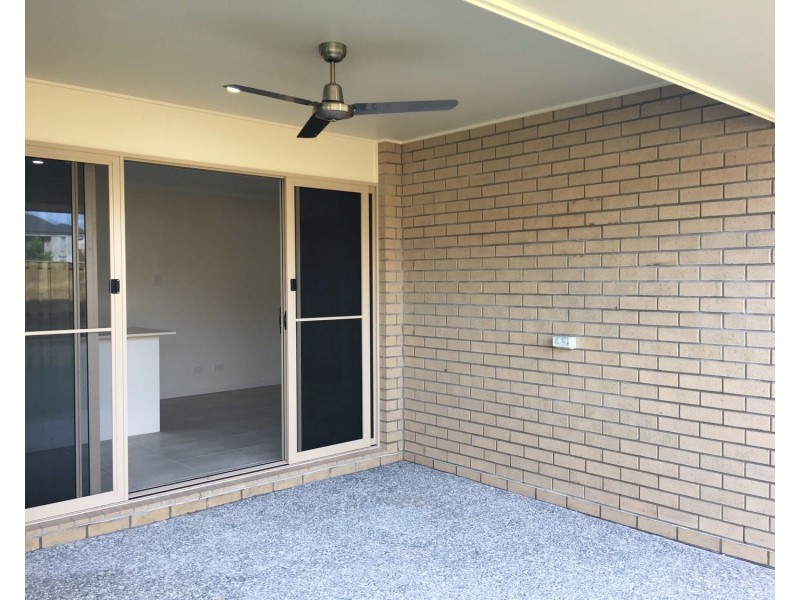 77 Woodrose Circuit, Pimpama QLD 4209