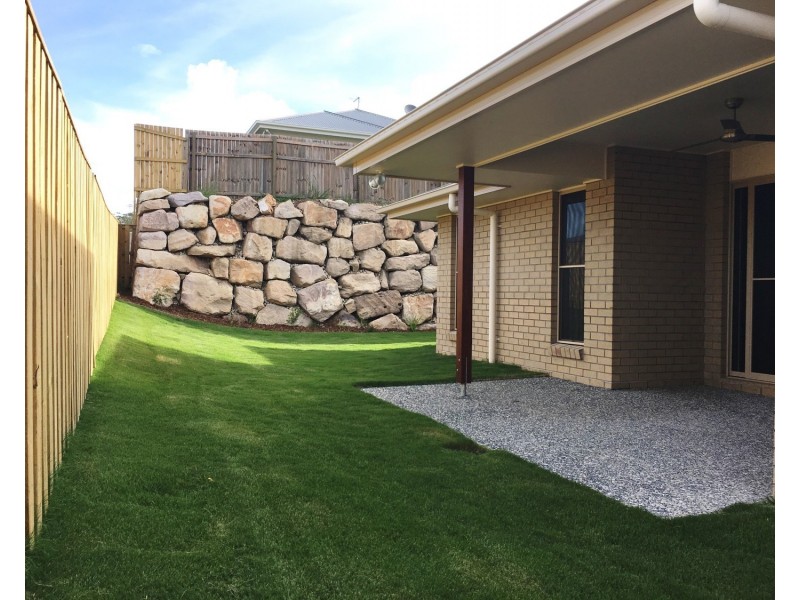 77 Woodrose Circuit, Pimpama QLD 4209