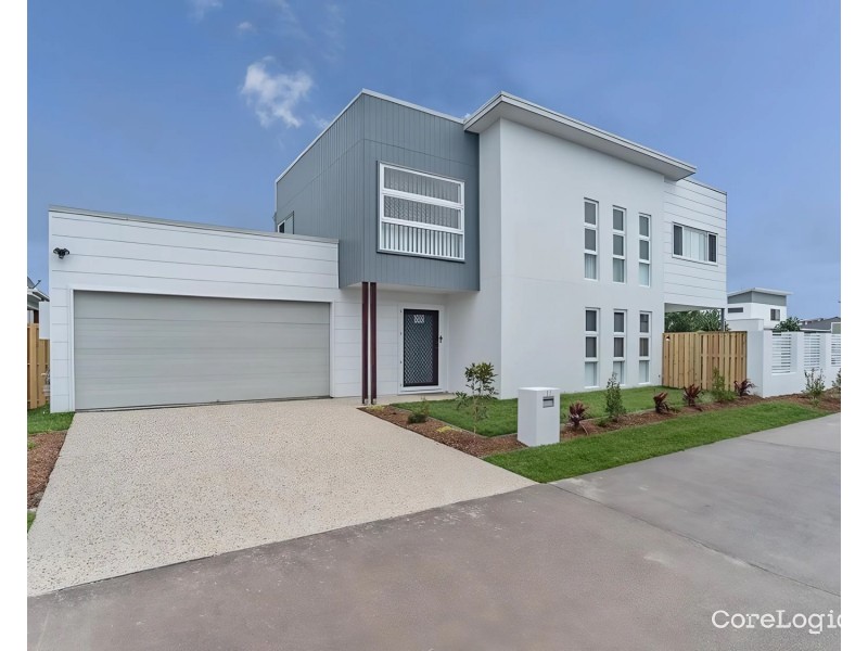 17 Beacon Lane, Hope Island QLD 4212