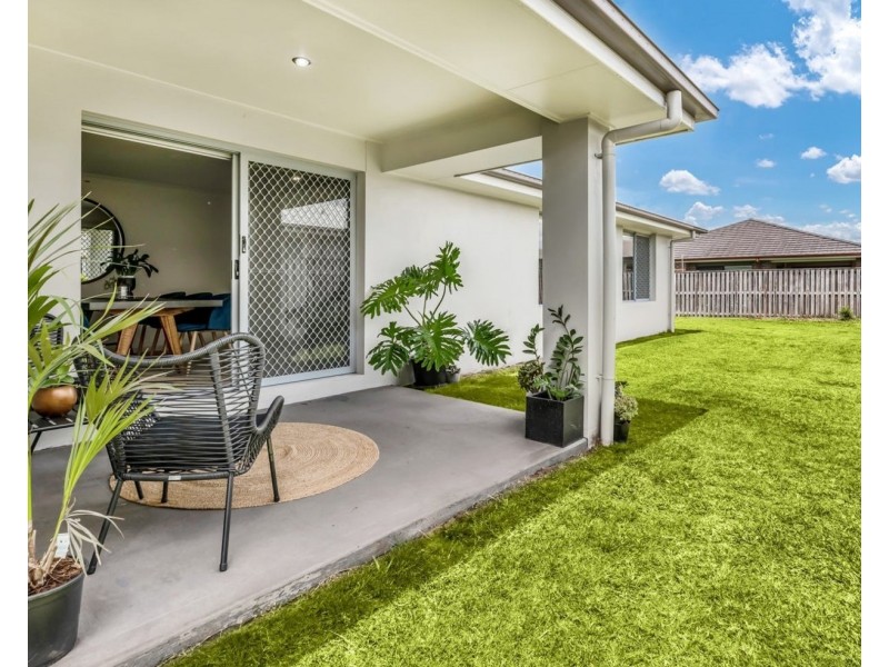 39  Kalgoorlie Street, Pimpama QLD 4209