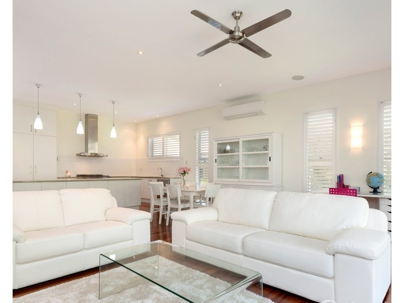 44 Dutton Street, Hawthorne QLD 4171