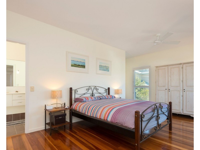 44 Dutton Street, Hawthorne QLD 4171