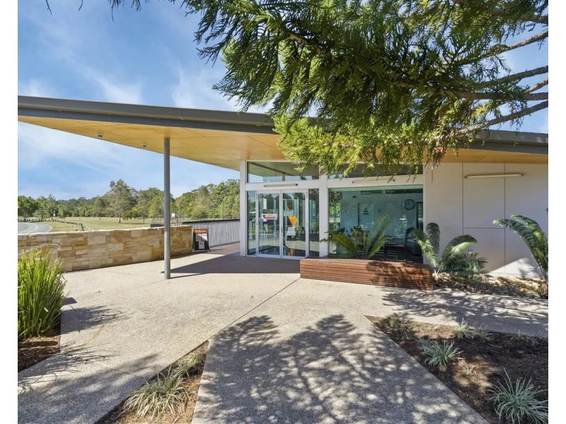 24 Sunwood Crescent, Maudsland QLD 4210