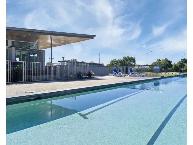 24 Sunwood Crescent, Maudsland QLD 4210