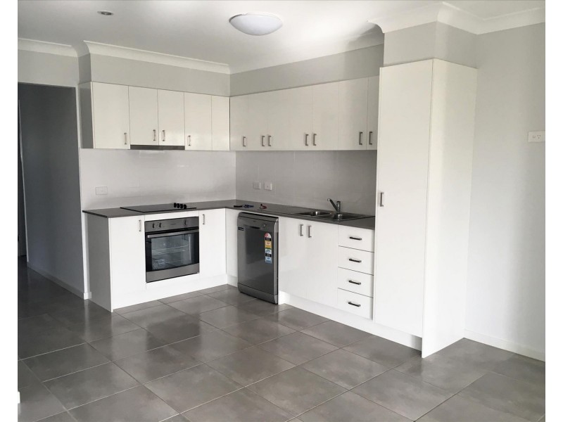 17 hillsborough Place, Pimpama QLD 4209