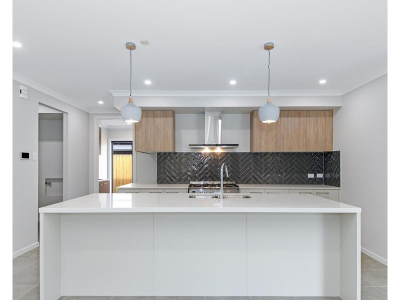 20 Bamboo Road, Greenbank QLD 4124