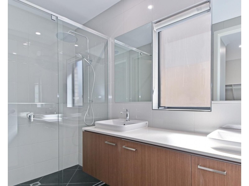 20 Bamboo Road, Greenbank QLD 4124