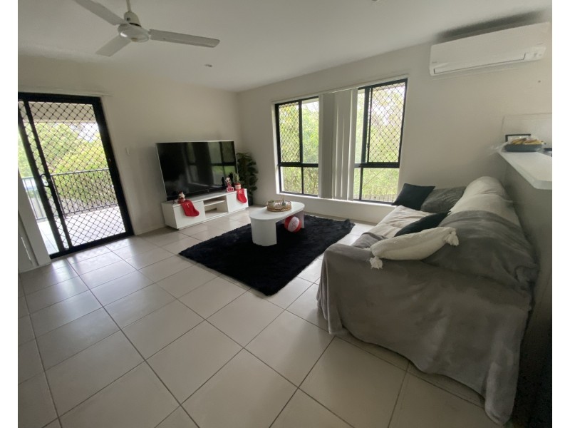 2/10 Carmen Court, Oxenford QLD 4210