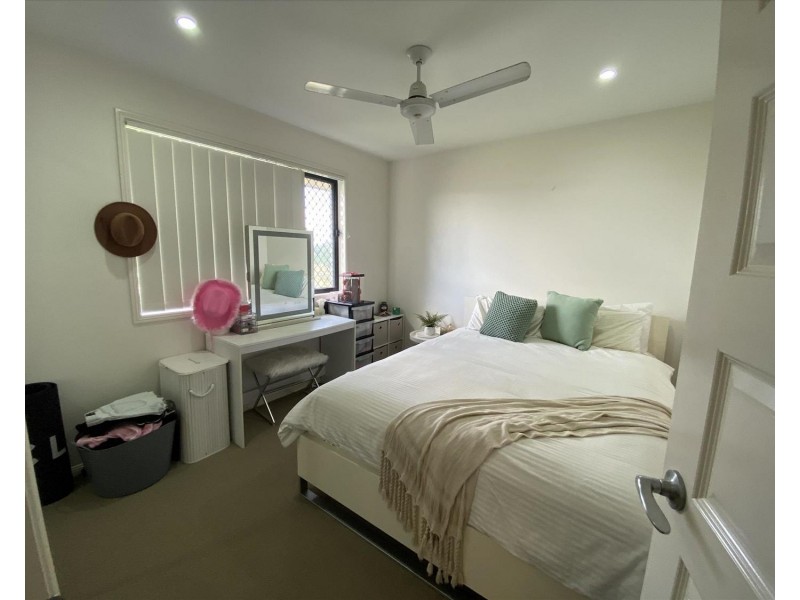 2/10 Carmen Court, Oxenford QLD 4210