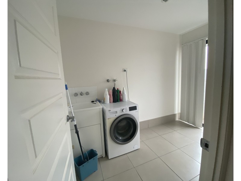 2/10 Carmen Court, Oxenford QLD 4210