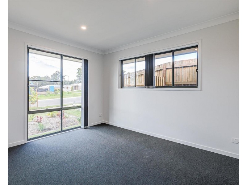 13 Sheepdog Road, Park Ridge QLD 4125
