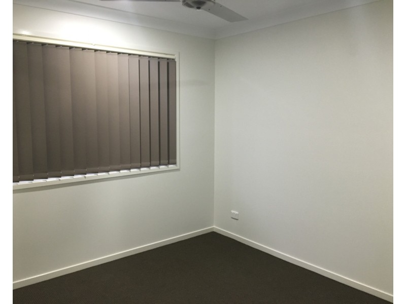 40 Percy Earl Crescent, Pimpama QLD 4209
