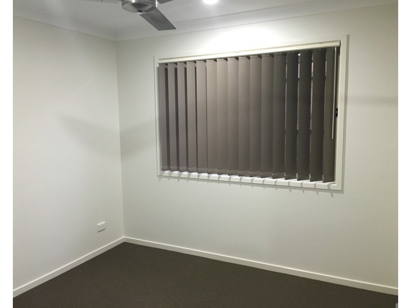 40 Percy Earl Crescent, Pimpama QLD 4209