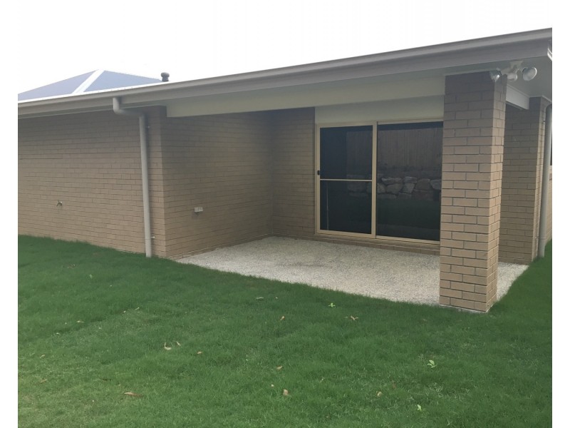 40 Percy Earl Crescent, Pimpama QLD 4209