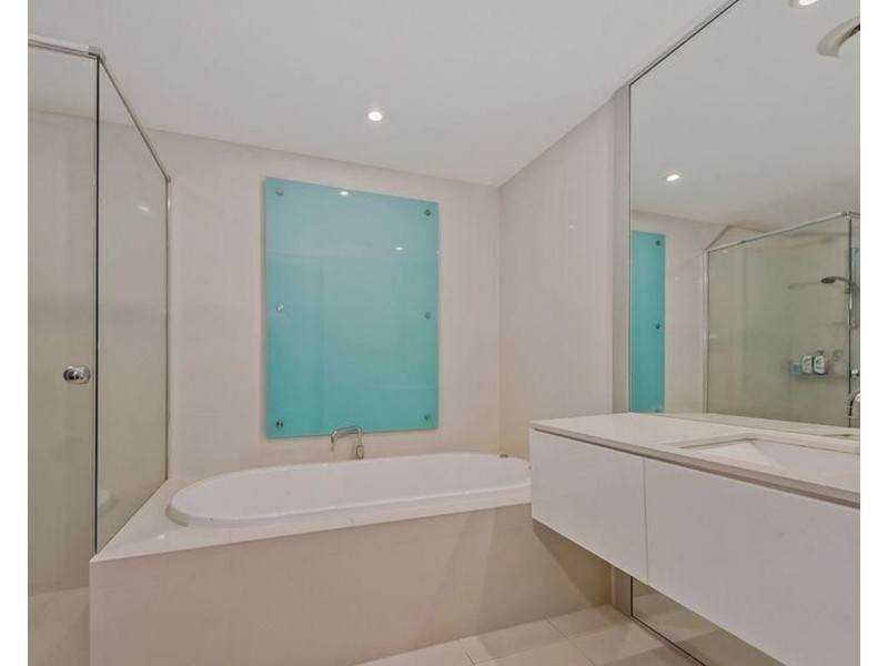 508/9 Hamilton Avenue, Surfers Paradise QLD 4217