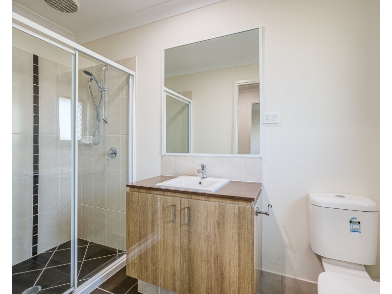 18 Greenwich Avenue, Pimpama QLD 4209