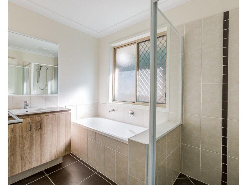 18 Greenwich Avenue, Pimpama QLD 4209