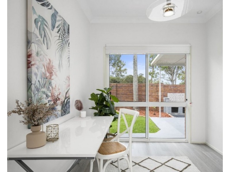 2 Loxton Court, Helensvale QLD 4212