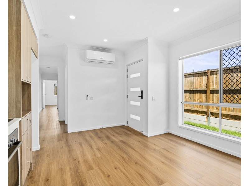 3B Alexander Place, Gleneagle QLD 4285
