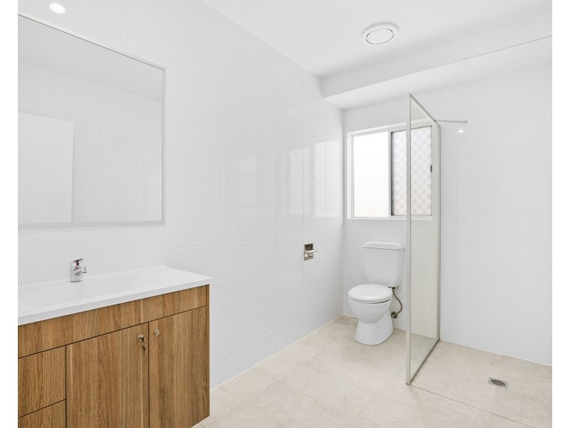 3B Alexander Place, Gleneagle QLD 4285
