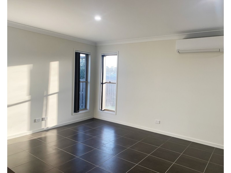 2 Steves Way, Coomera QLD 4209