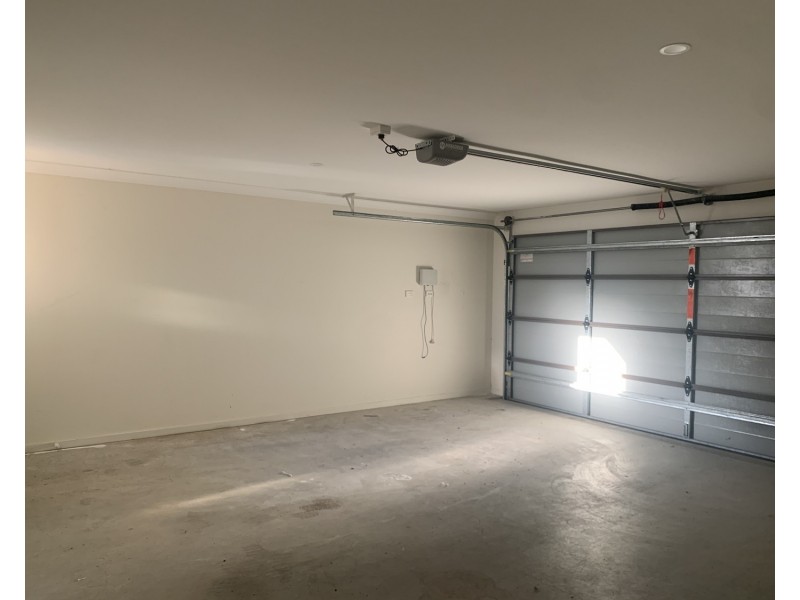 2 Steves Way, Coomera QLD 4209